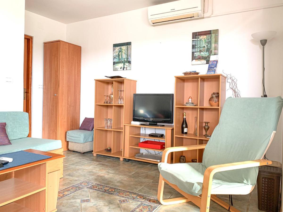 Apartmani Sincic Póla Kültér fotó