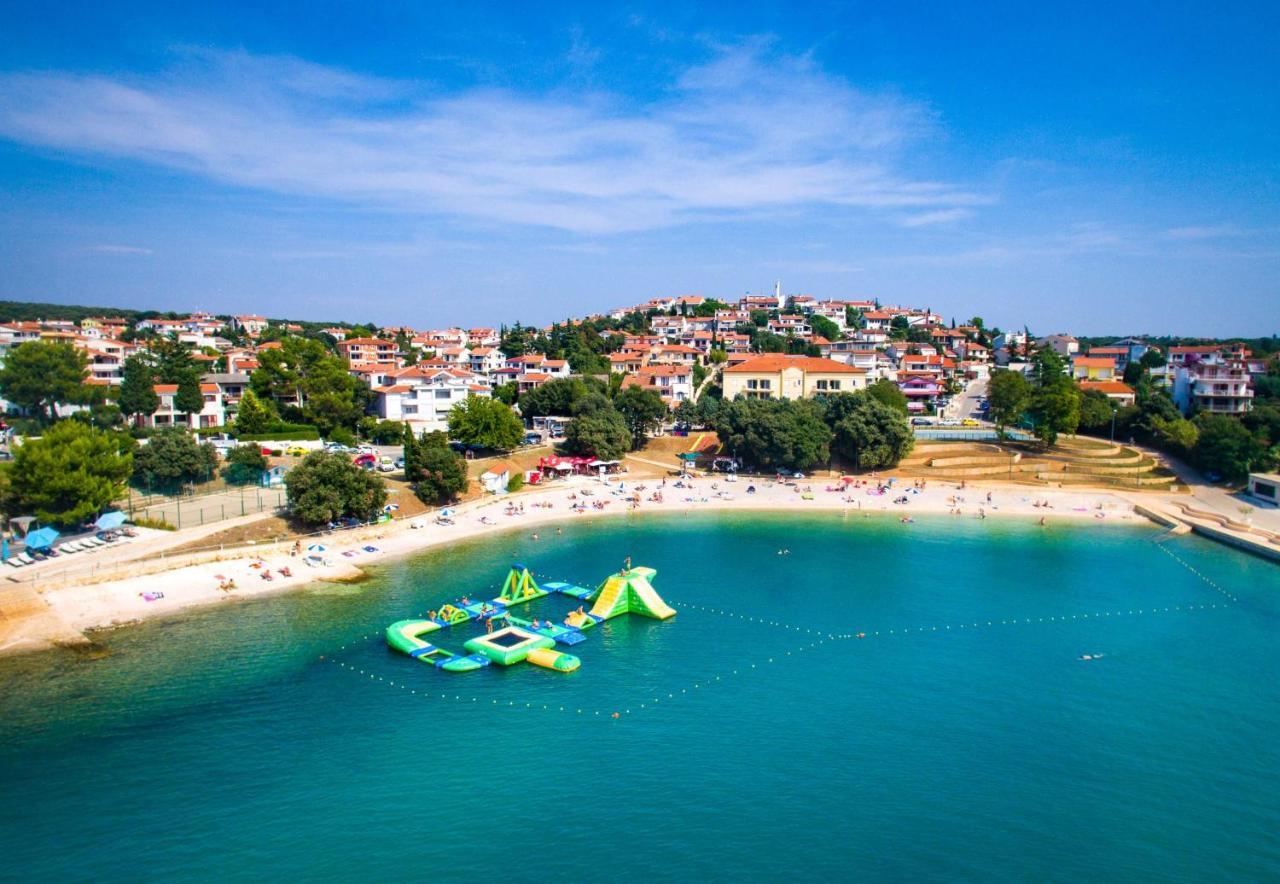Apartmani Sincic Póla Kültér fotó