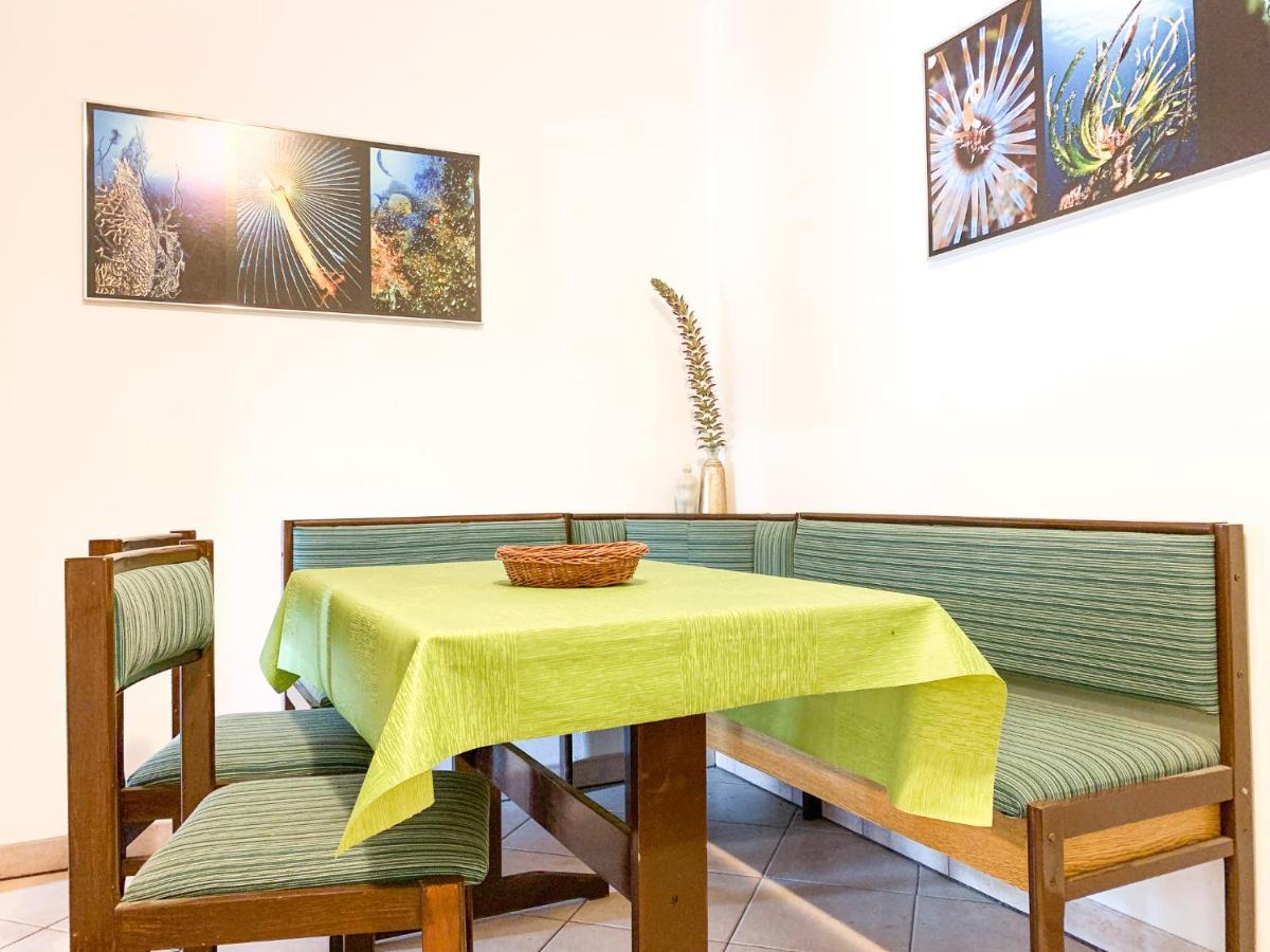 Apartmani Sincic Póla Kültér fotó